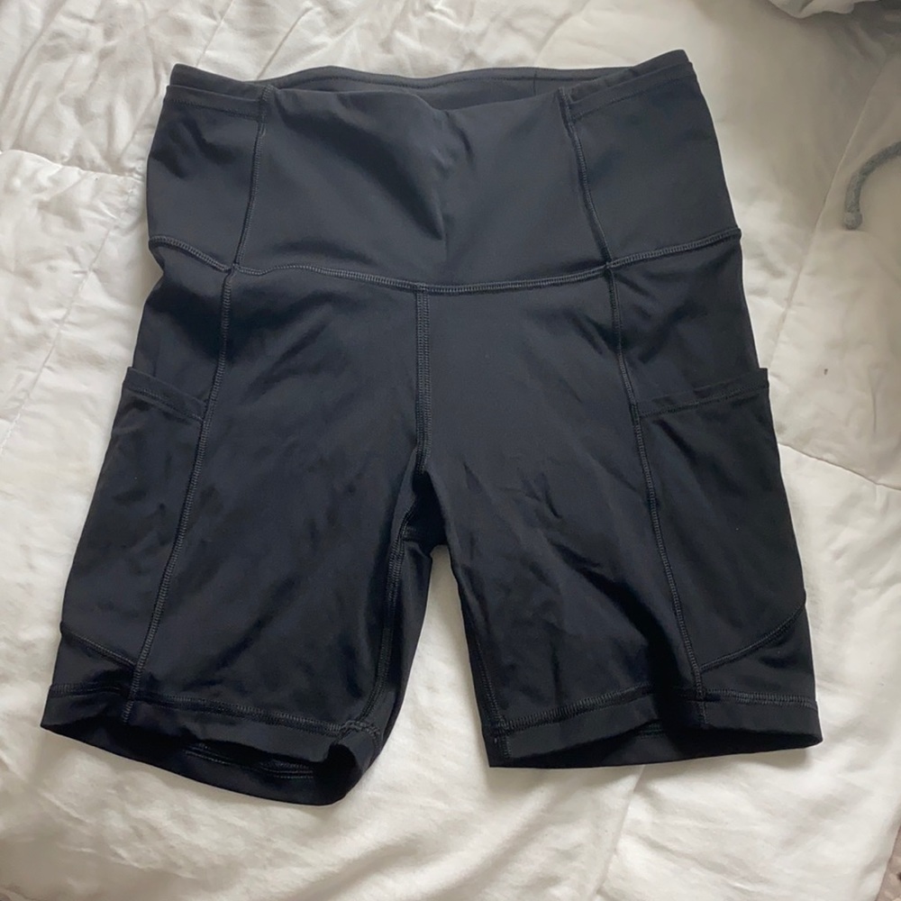 Lululemon Fast and Free shorts 6"